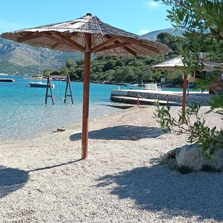 Holiday home Villa Kastel Zrnovo Esterno foto
