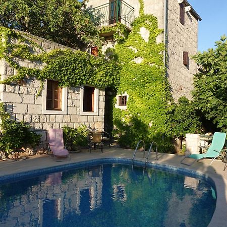 Holiday home Villa Kastel Zrnovo Esterno foto