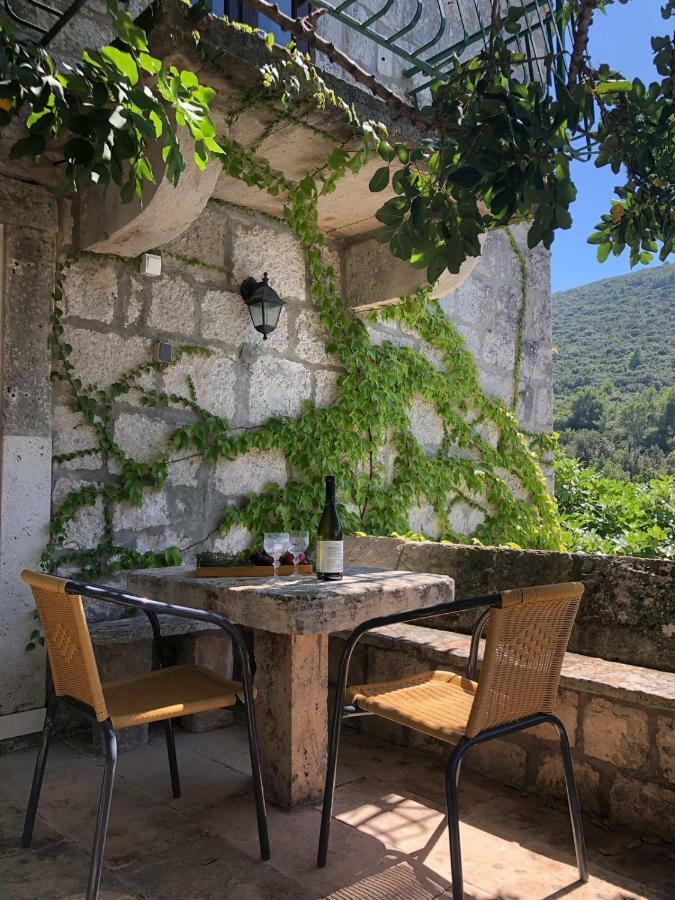 Holiday home Villa Kastel Zrnovo Esterno foto